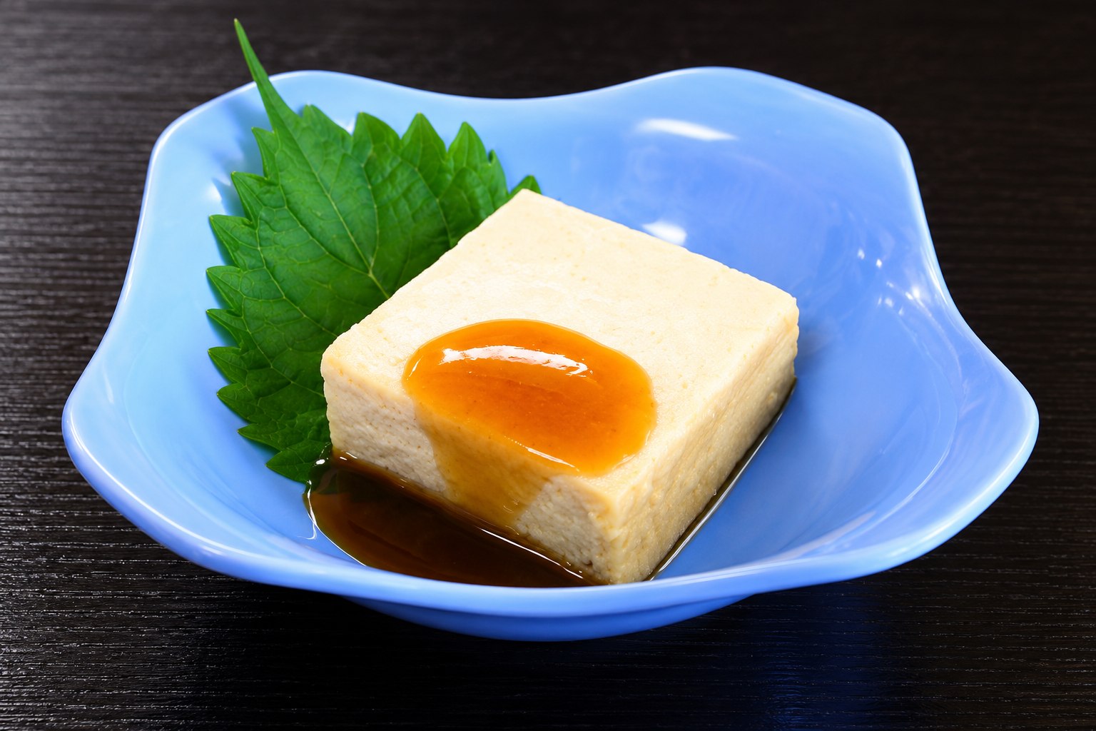 ごま豆腐の盛り付け